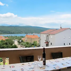 https://ferienwohnung-krk-stadt-217s.primorje-gorskikotar.com
