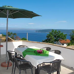 https://ferienhaus-moscenicka-draga-207s.primorje-gorskikotar.com